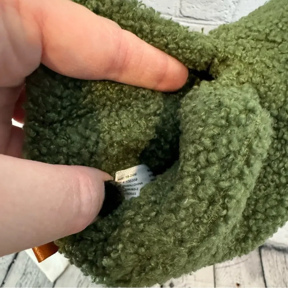 Goumi Green Sherpa Baby Booties